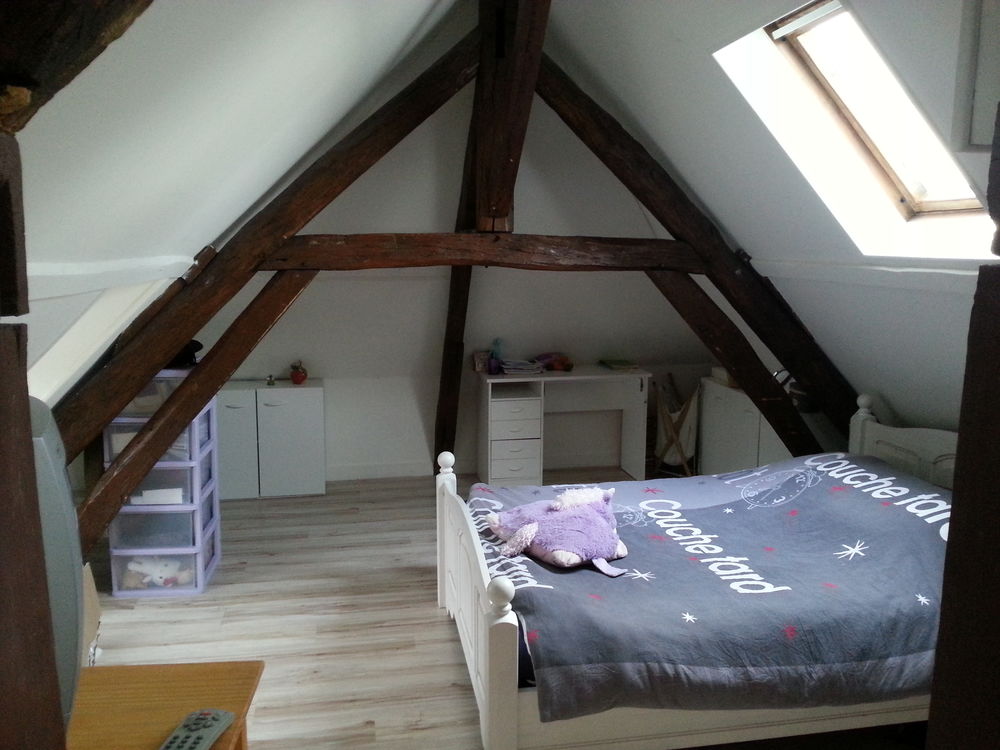 F4 PRES DE L ECOLE PRIMAIRE