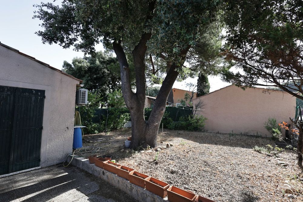 MAISON DE PLAIN-PIED de 88 m2, 3 CHAMBRES, JARDIN