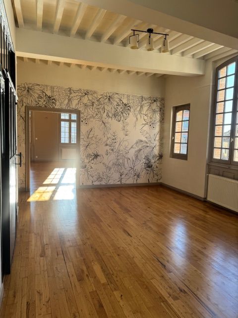 Appartement de standing 3 chambres, bureau, 162 m2