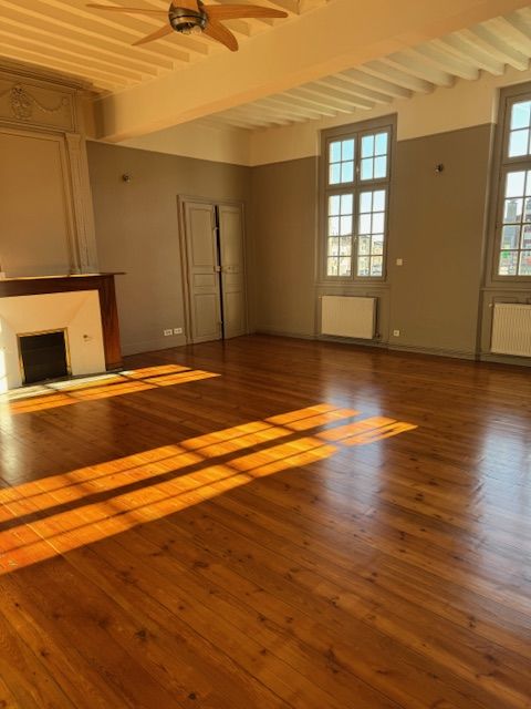 Appartement de standing 3 chambres, bureau, 162 m2
