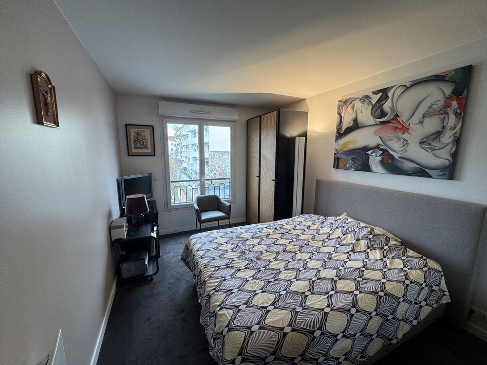 T3 de 81 m² - balcon 14 m² - Parking & cave - Métro1 à -1min