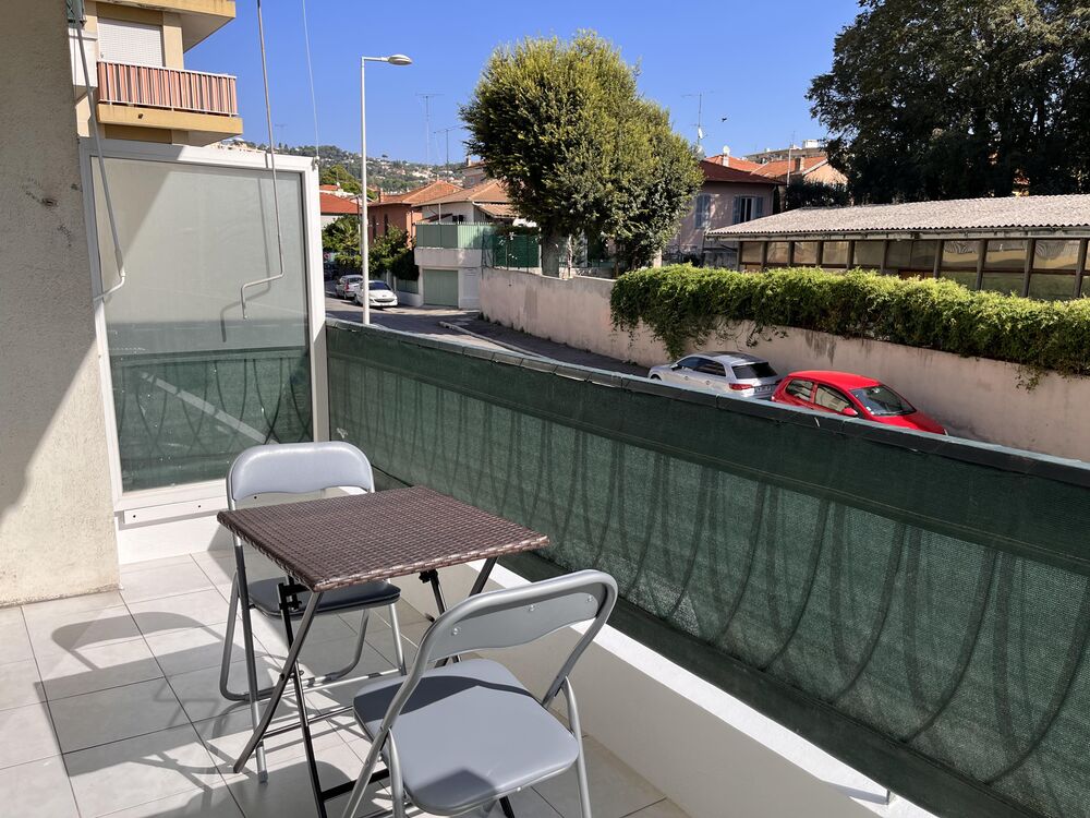 NICE NORD Quartier St Sylvestre Grand studio meublé 37 m²
