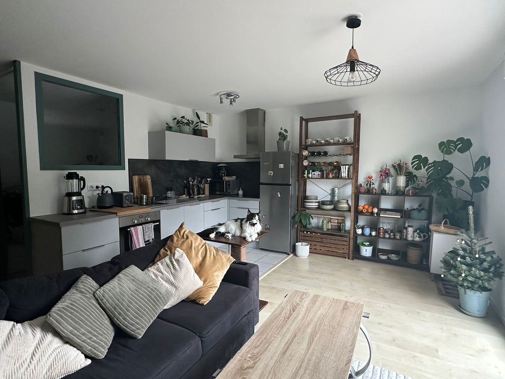 T2 bis meublé 55 m² ? terrasse 13 m² ? Parkink souterrain