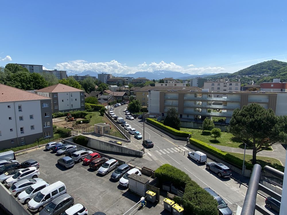 Appartement 4 pièces 83 m2 Annemasse Proche Centre Etage 5/6