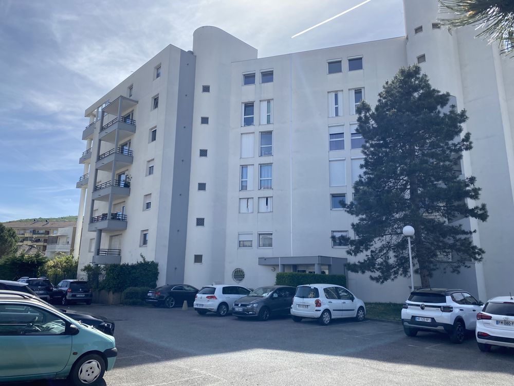 Appartement 4 pièces 83 m2 Annemasse Proche Centre Etage 5/6