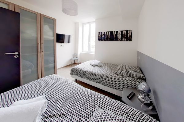 Bel et moderne appartement de 3 pièces entièrement rénové au