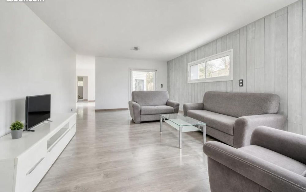 Maison de 140 m² sur un vaste terrain arboré de 3 750 m²