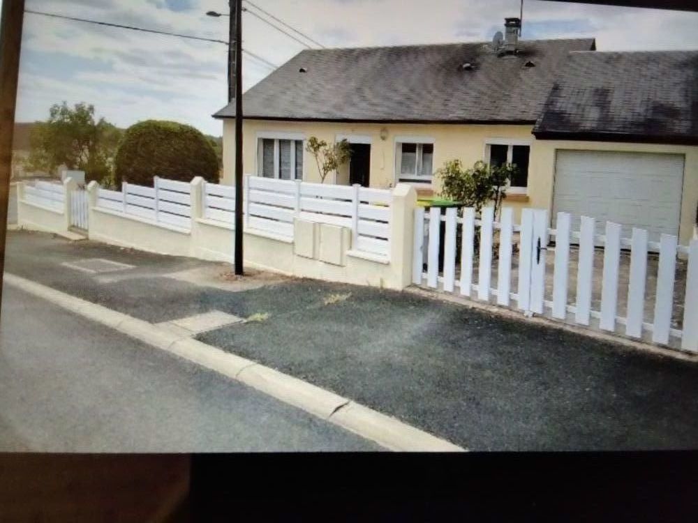 Maison plain pied .avec garage