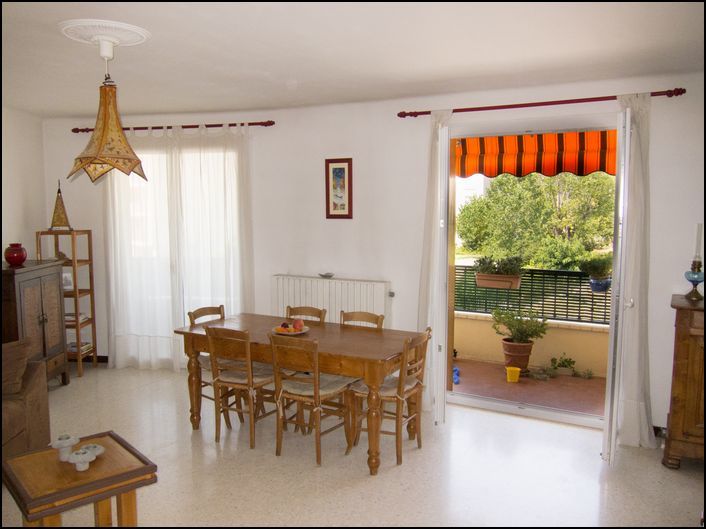 LA GARDE ? T4 100 m² dernier étage, balcon 12 m² et cave