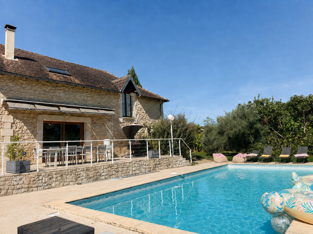 Maison de caractère meublée avec piscine