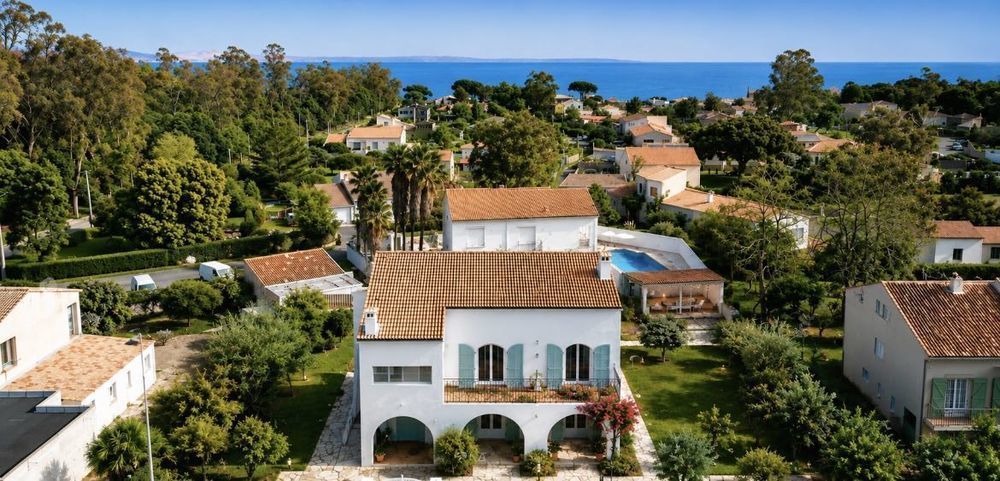 maison bord de mer avec appartements