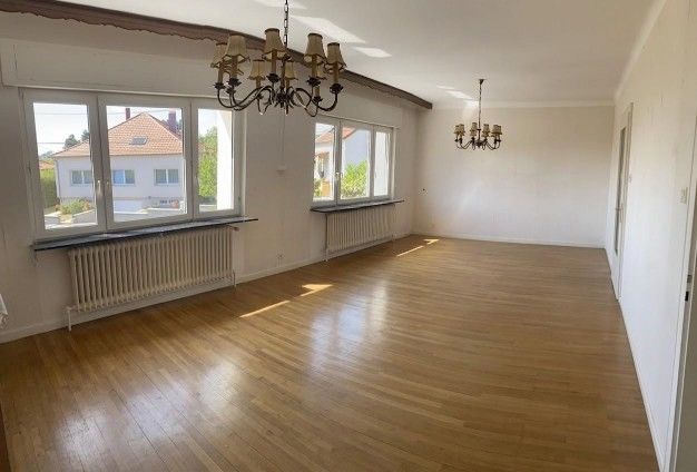 MAISON 5 PIECES 127 M2 à VALMONT 57 160000 €