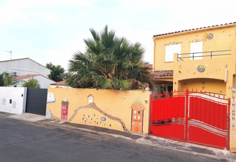 Maison atypique 130 m² ? 4 chambres ? terrain 366 m² ?