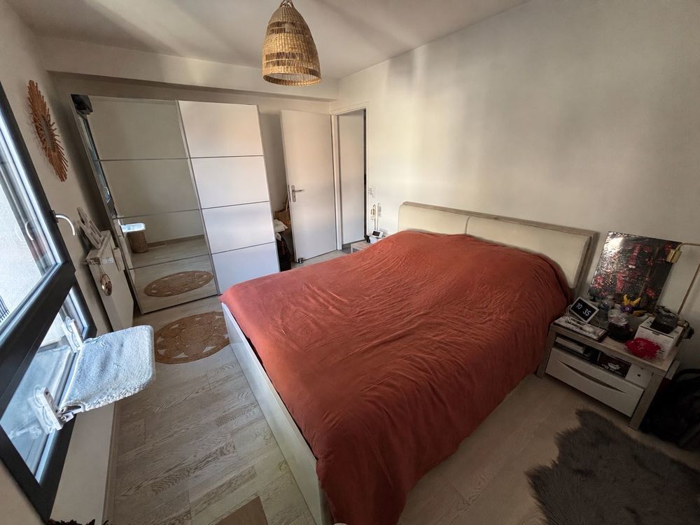 Aix-Les-Bains Saint Simond - T3 récent 66m2 avec balcon, cave et grand garage de 22m2