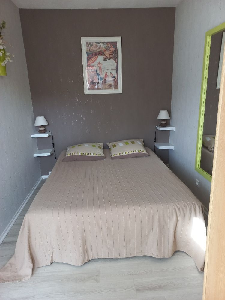 T2 COSY Meublé. Centre ville, balcon, cave, OPTION PARKING