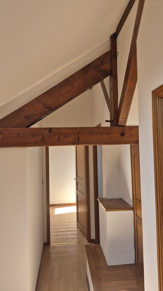 Méru centre duplex 5 pièces 80,3 m² Loi Carrez / 107 m² sol