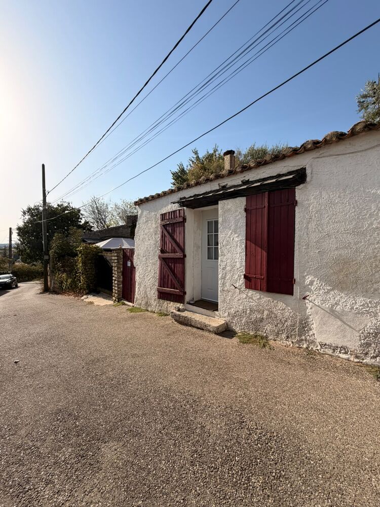 Maison sur jardin avec vue sur Beaucaire.