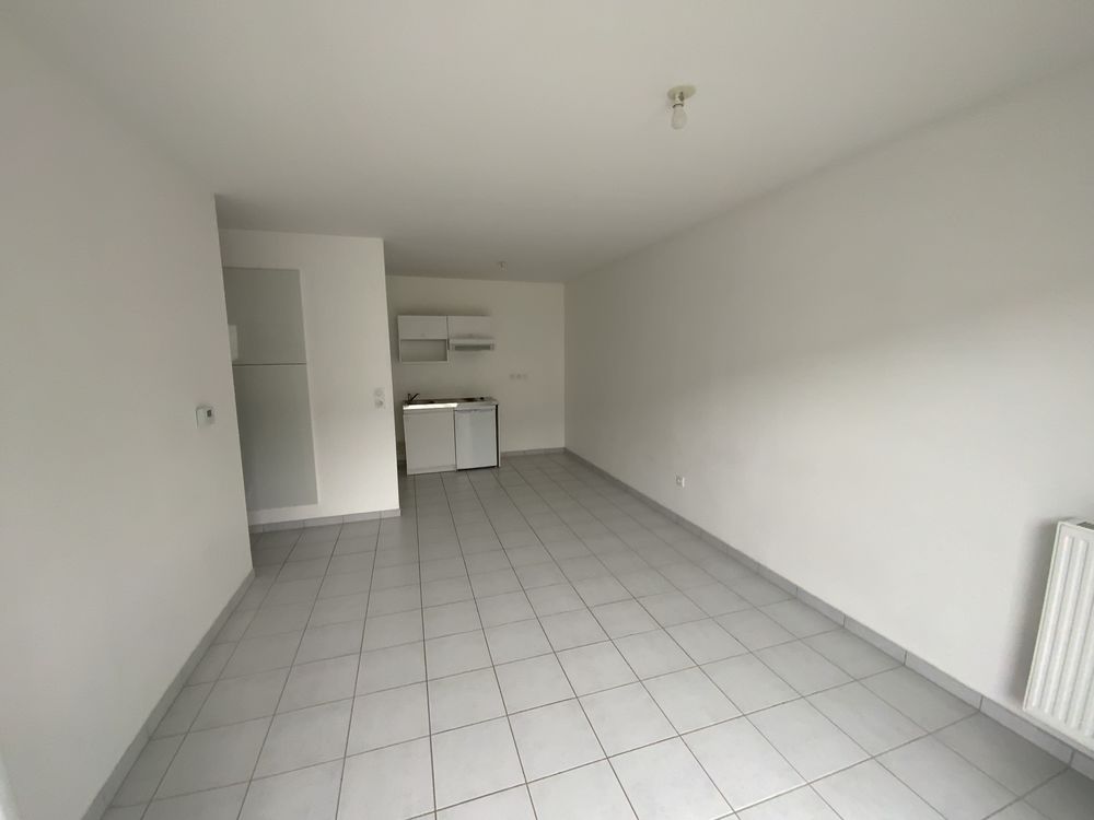 BEAU T2 QUARTIER BREIL BARBERIE