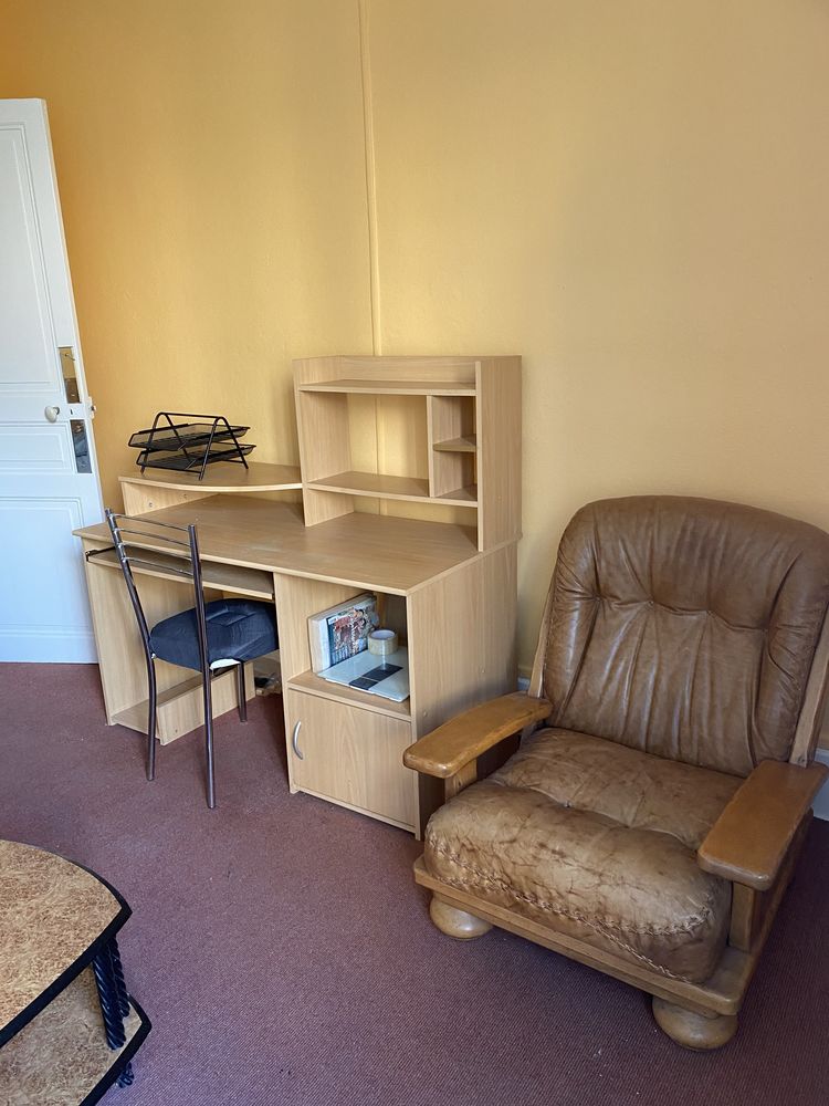 STUDIO 24m2 pour étudiant fac de lettres 480 euros C.C