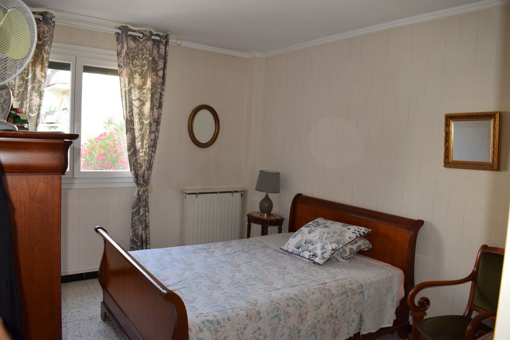 Appartement T4 calme clair et traversant.