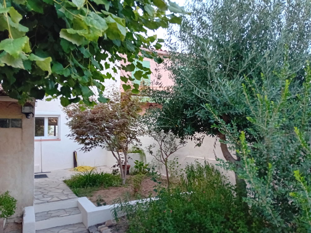 Maison mitoyenne dans un lotissement calme