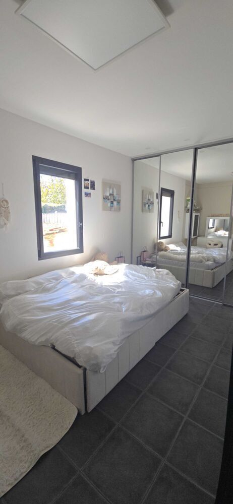 €‹Maison 4 pièces d'exception au calme absolu, expo sud : Grande véranda donnant sur terrasse, jardin et piscine sans vis-à -vis