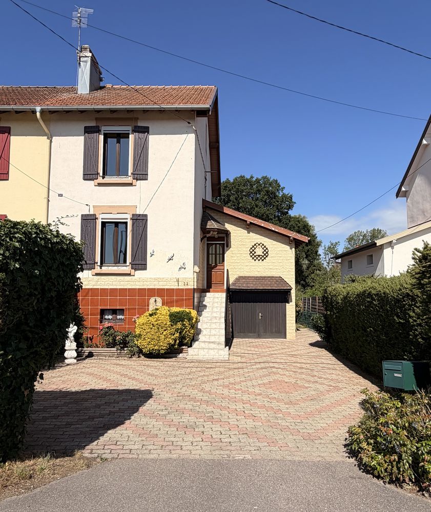 Maison sur commune d'Uxegney