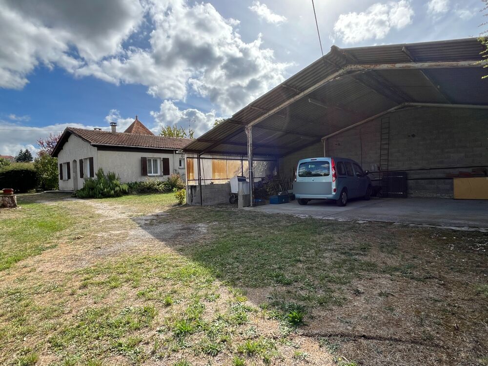 MAISON DE FAMILLE ET GRAND TERRAIN - MONTMOREAU