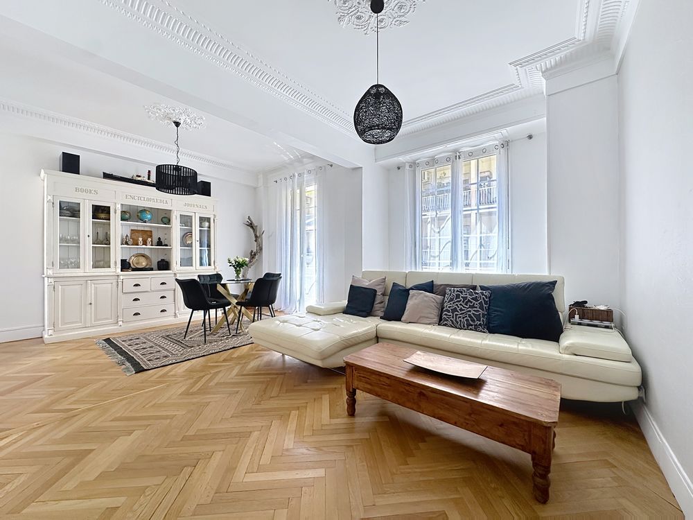 Appartement bourgeois, Nice quartier des musiciens