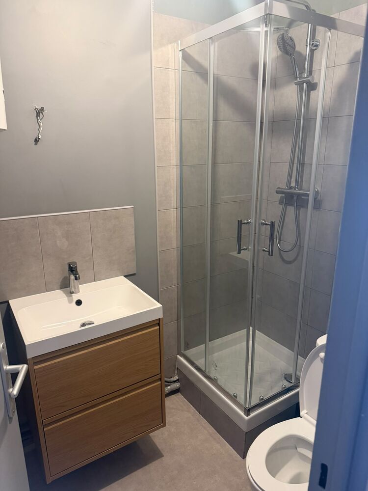 Studio meublé rénové de 17 m²