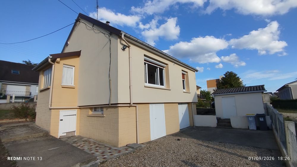 Maison individuelle sur terrain clos a LE TRAIT