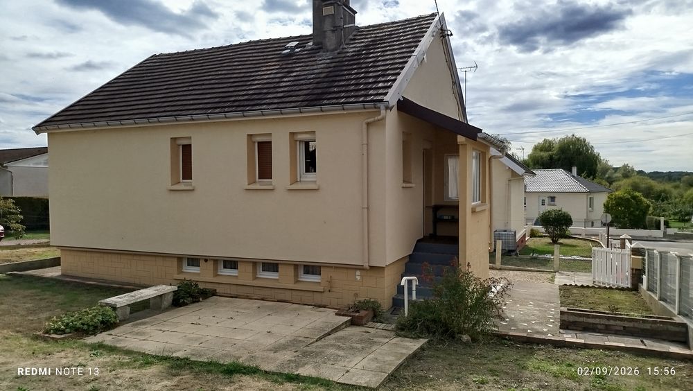 Maison individuelle sur terrain clos a LE TRAIT