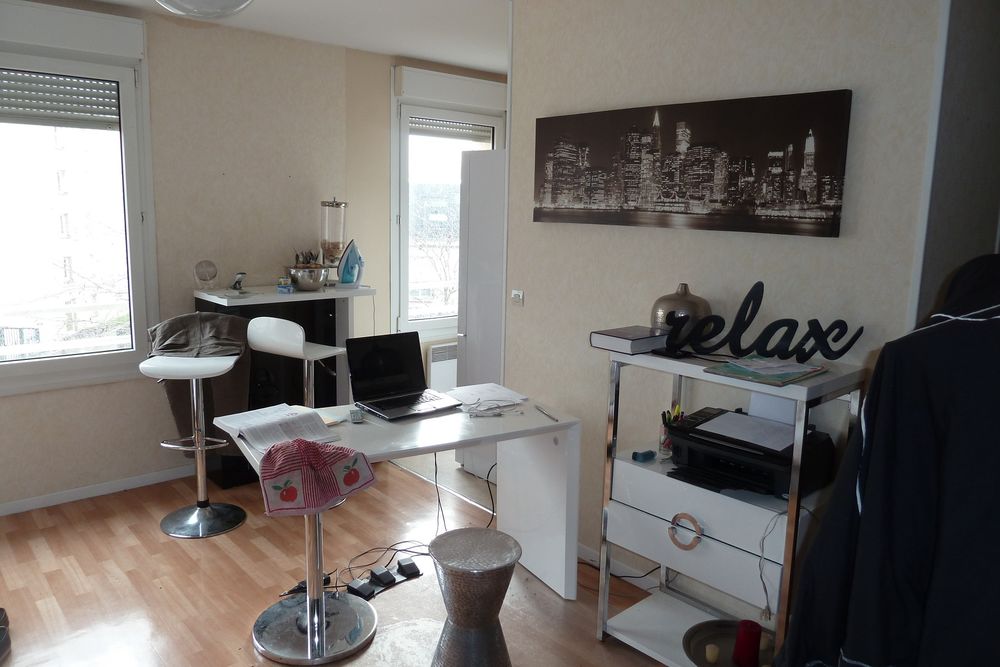 STUDIO de 27 m² à REIMS. EN FACE DE L' HÔPITAL MAISON BLANCH
