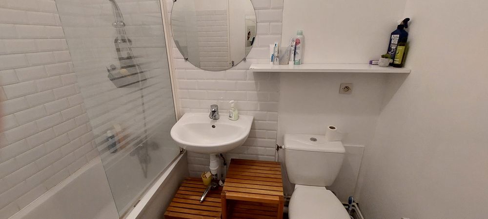 STUDIO de 27 m² à REIMS. EN FACE DE L' HÔPITAL MAISON BLANCH
