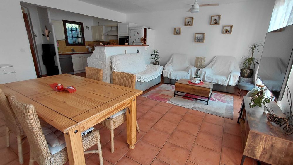 Saint-Raphaël maison T3, 68m2 traversant + loggia 9m2, 2 terrasses, jardin, parking privé