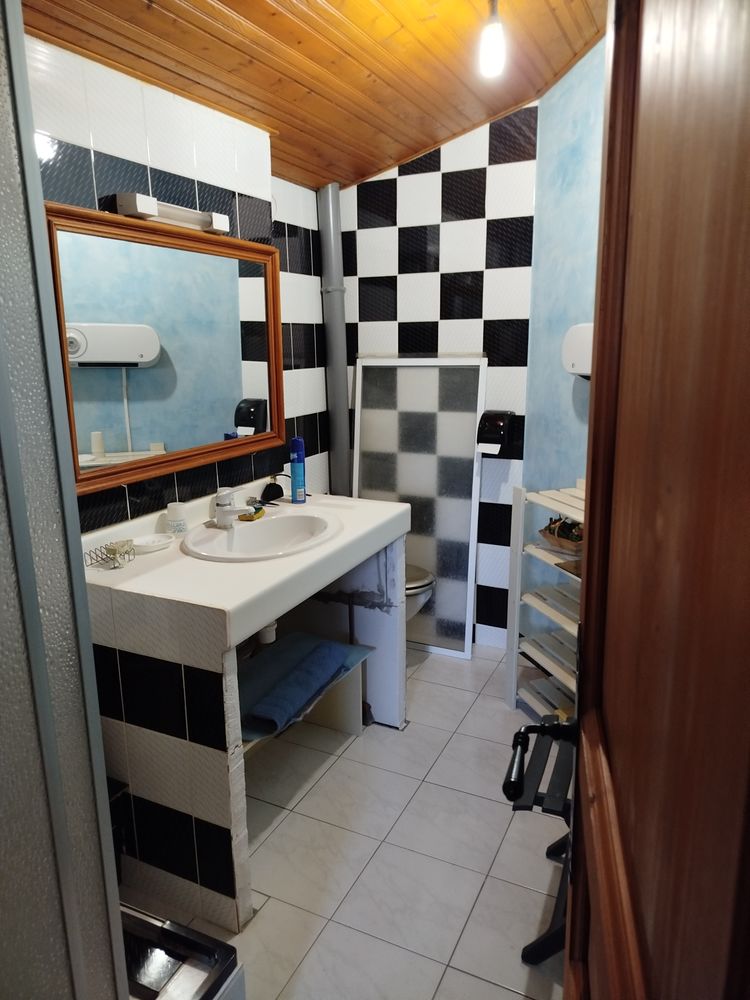 Maison de plein pieds classé DPE AA sur terrain de 1980m2