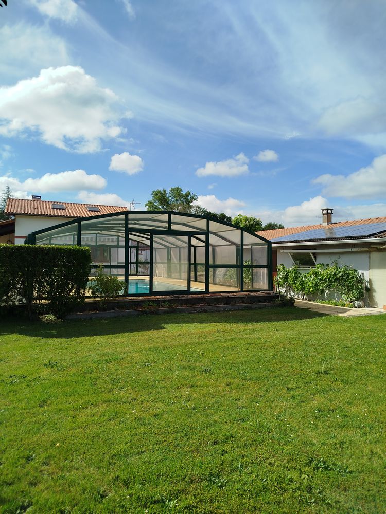 Maison de plein pieds classé DPE AA sur terrain de 1980m2