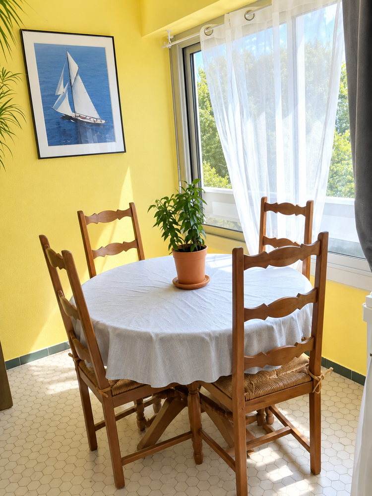 Appartement T4, balcon avec vue, grand parc, tennis, cave