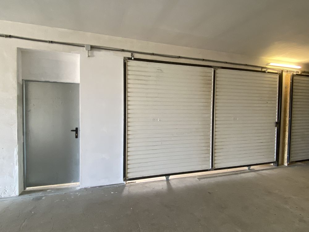 Local ou garage de 67 m² eau et électricité à François Perri