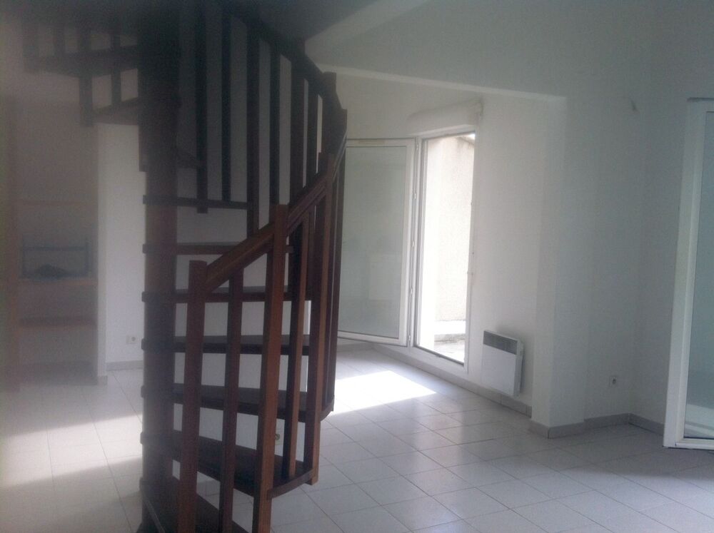 Beau duplex T2-3 avec terrasses, clim et pking privatif