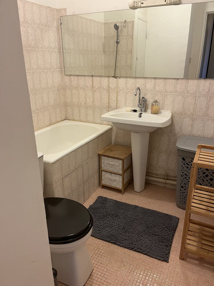 Studio 2 min commerces et mer, centre Concarneau