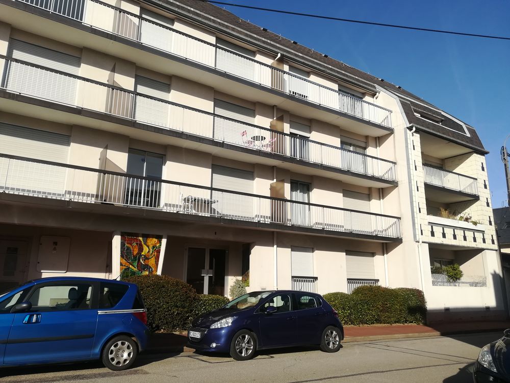 T 1 Bis lumineux dans petite résidence calme et sécurisée