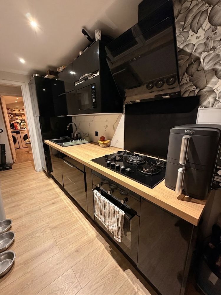Maison entre particuliers avec local indépendant