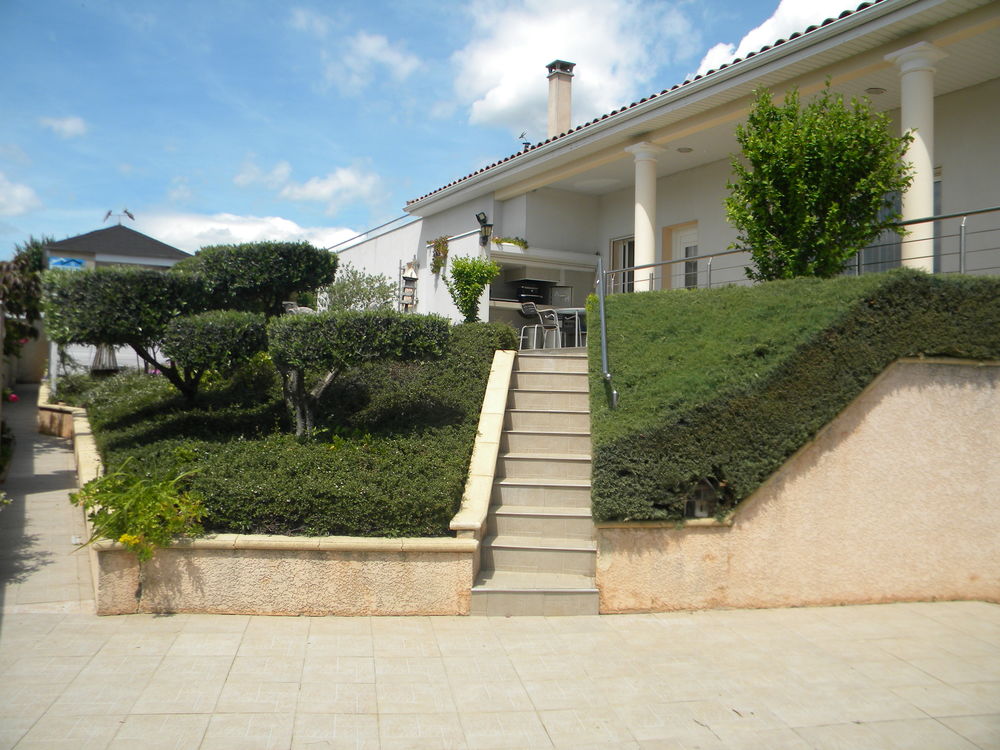 IL EST CONSEILLER DE VISITER CETTE MAGNIFIQUE VILLA 156 m² E