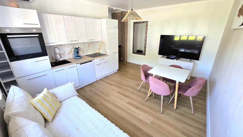 CAGNES-SUR-MER À 100 M DE LA PLAGE T2 RÉNOVÉ 32 m²
