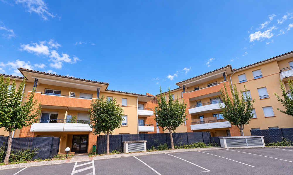 ALBI centre T, terrasse et parking