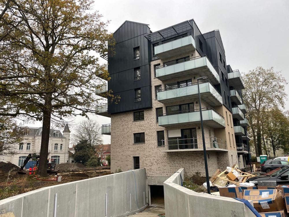Appartement T4 avec deux balcons et deux places de parking