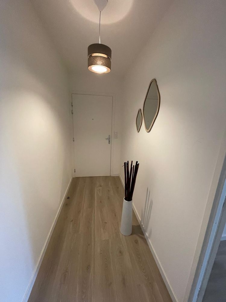 Appartement T4 avec deux balcons et deux places de parking