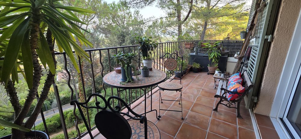 Mougins-Le-Haut - 3 pièces - 73m2 + Terrasse 10m2 sans vis-à -vis + Parking fermé + cave