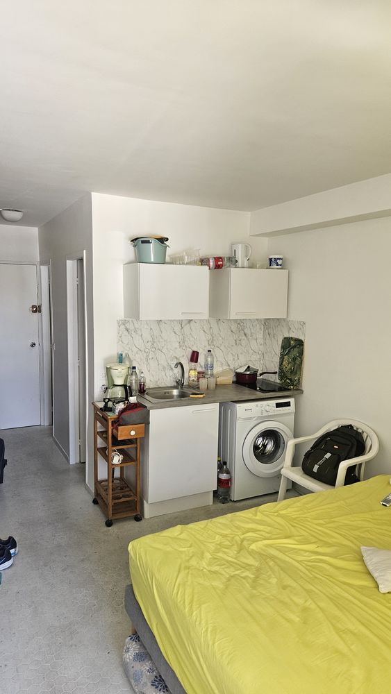 Studio + Balcon 24 m²